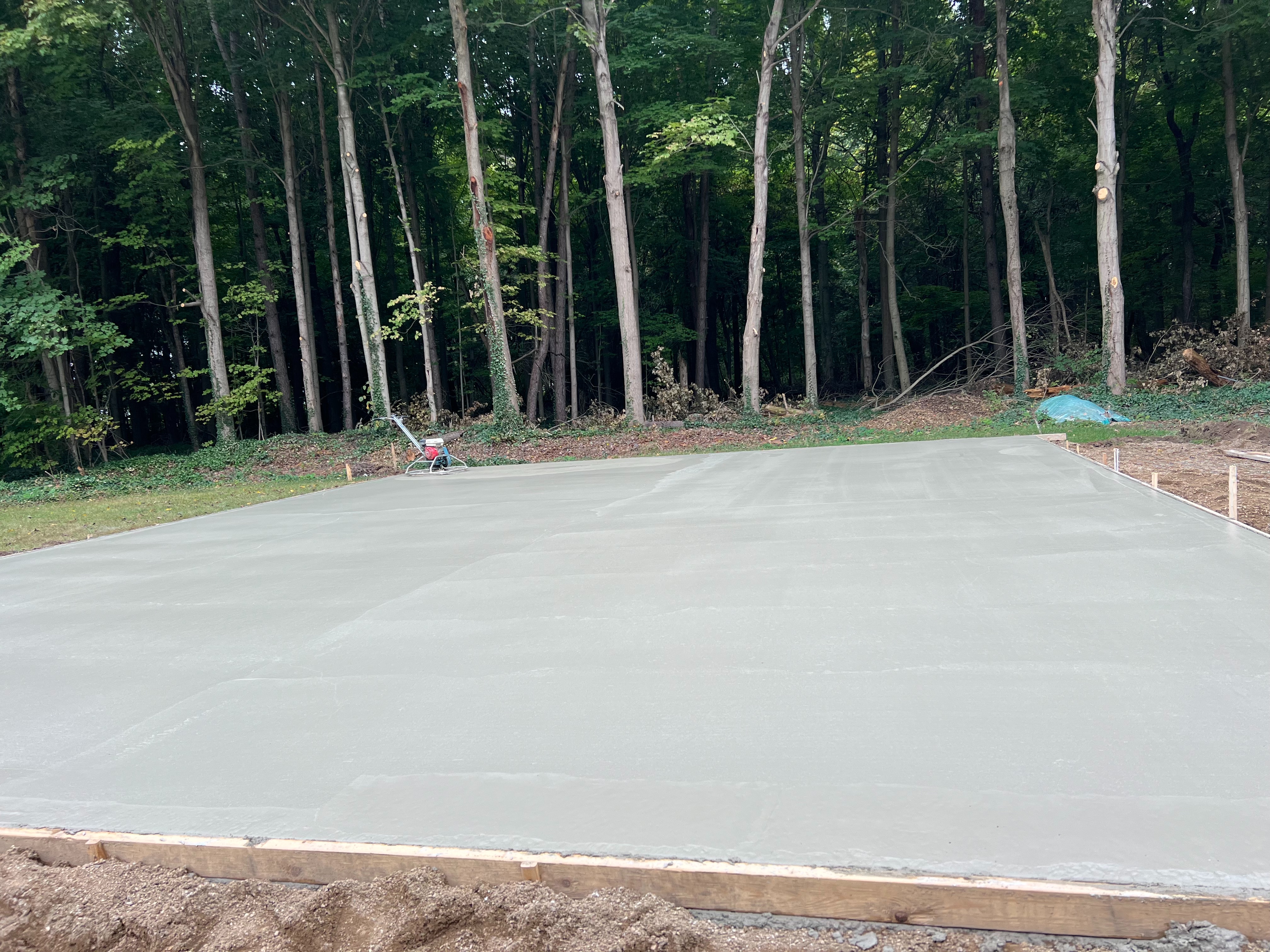 Garage slab concrete pour in Kalamazoo Michigan
